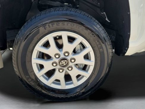 Used 2024 Toyota Tacoma SR AWD/4WD image 25