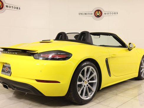 Used 2019 Porsche 718 Boxster image 3