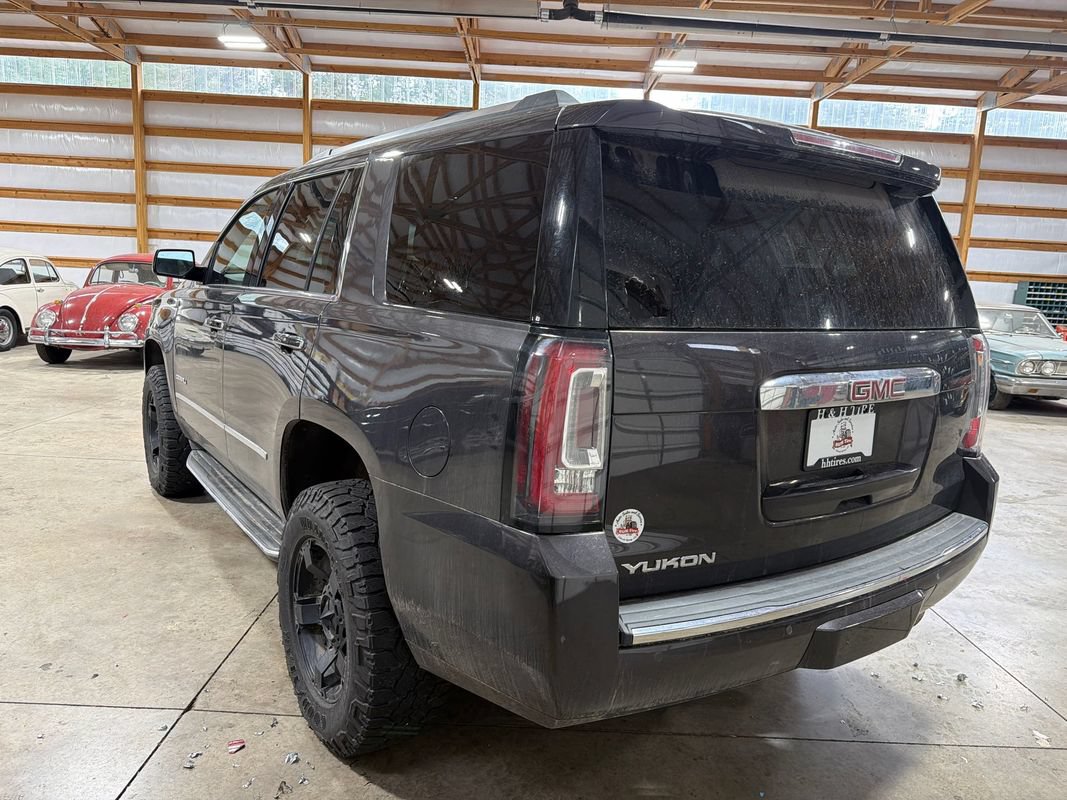 Used 2016 GMC Yukon Denali w/ Open Road Package AWD/4WD image 10
