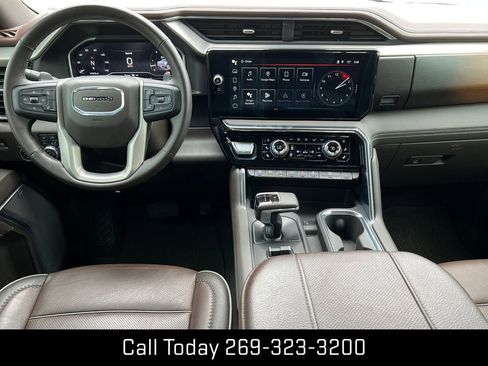 Certified 2025 GMC Sierra 1500 Denali w/ Denali Reserve Package image 3