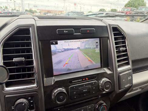 Used 2015 Ford F150 XLT w/ Equipment Group 302A Luxury AWD/4WD image 17