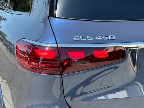 New 2026 Mercedes-Benz GLS 450 4MATIC image 28