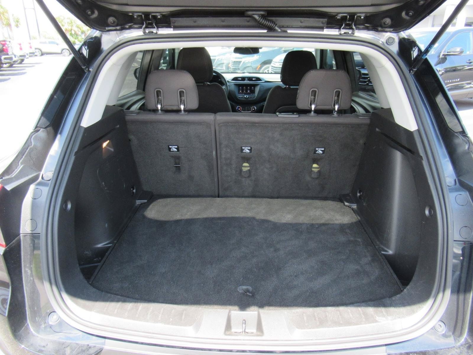 Used 2022 Chevrolet TrailBlazer LT FWD image 32