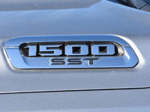 Used 2025 RAM 1500 Laramie w/ Laramie Southwest Edition AWD/4WD image 12