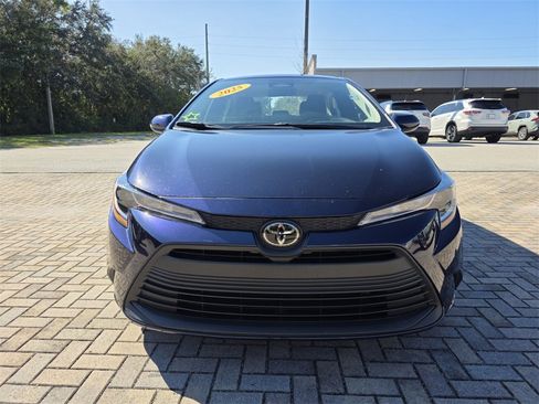 Certified 2025 Toyota Corolla LE image 2