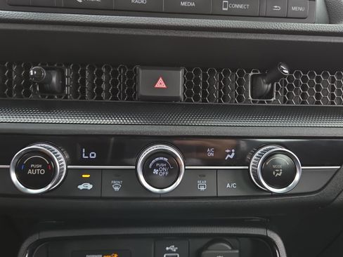 Used 2023 Honda CR-V LX image 30