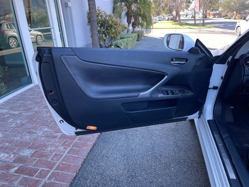 Used 2011 Lexus IS 250C image 17