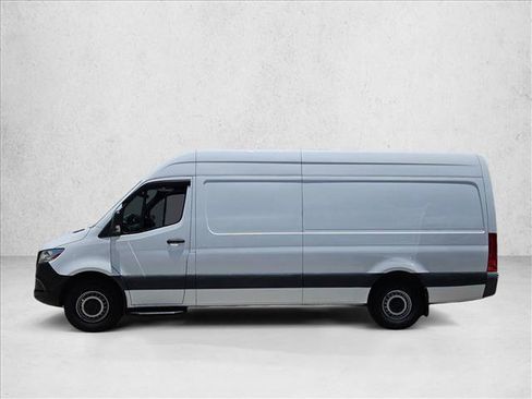Used 2019 Mercedes-Benz Sprinter 170 image 8