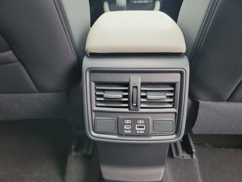 New 2026 Subaru Forester Premium image 27