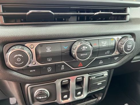 New 2026 Jeep Wrangler Sport AWD/4WD image 20