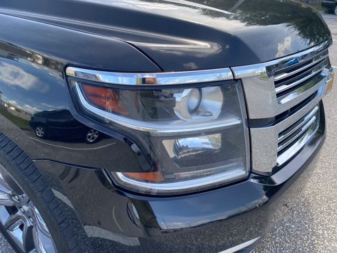 Used 2018 Chevrolet Suburban Premier AWD/4WD image 6