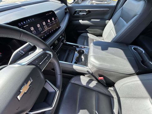 Used 2025 Chevrolet Tahoe LT image 10