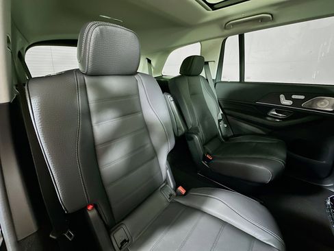 New 2026 Mercedes-Benz GLS 450 4MATIC image 30