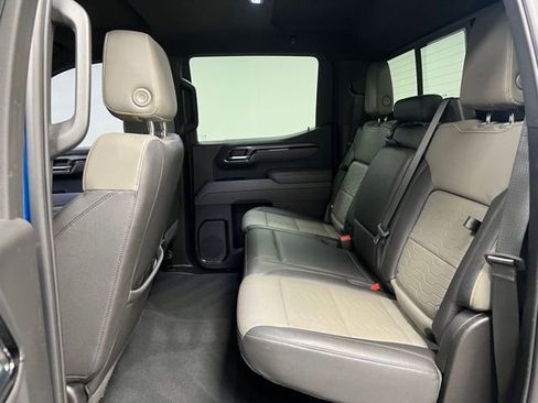 Used 2022 Chevrolet Silverado 1500 ZR2 w/ Technology Package AWD/4WD image 46