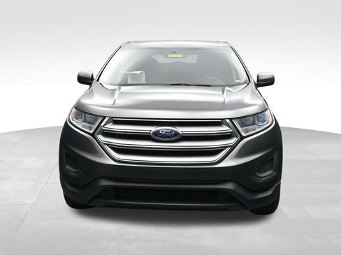Used 2018 Ford Edge SE w/ Cargo Accessory Package AWD/4WD image 8