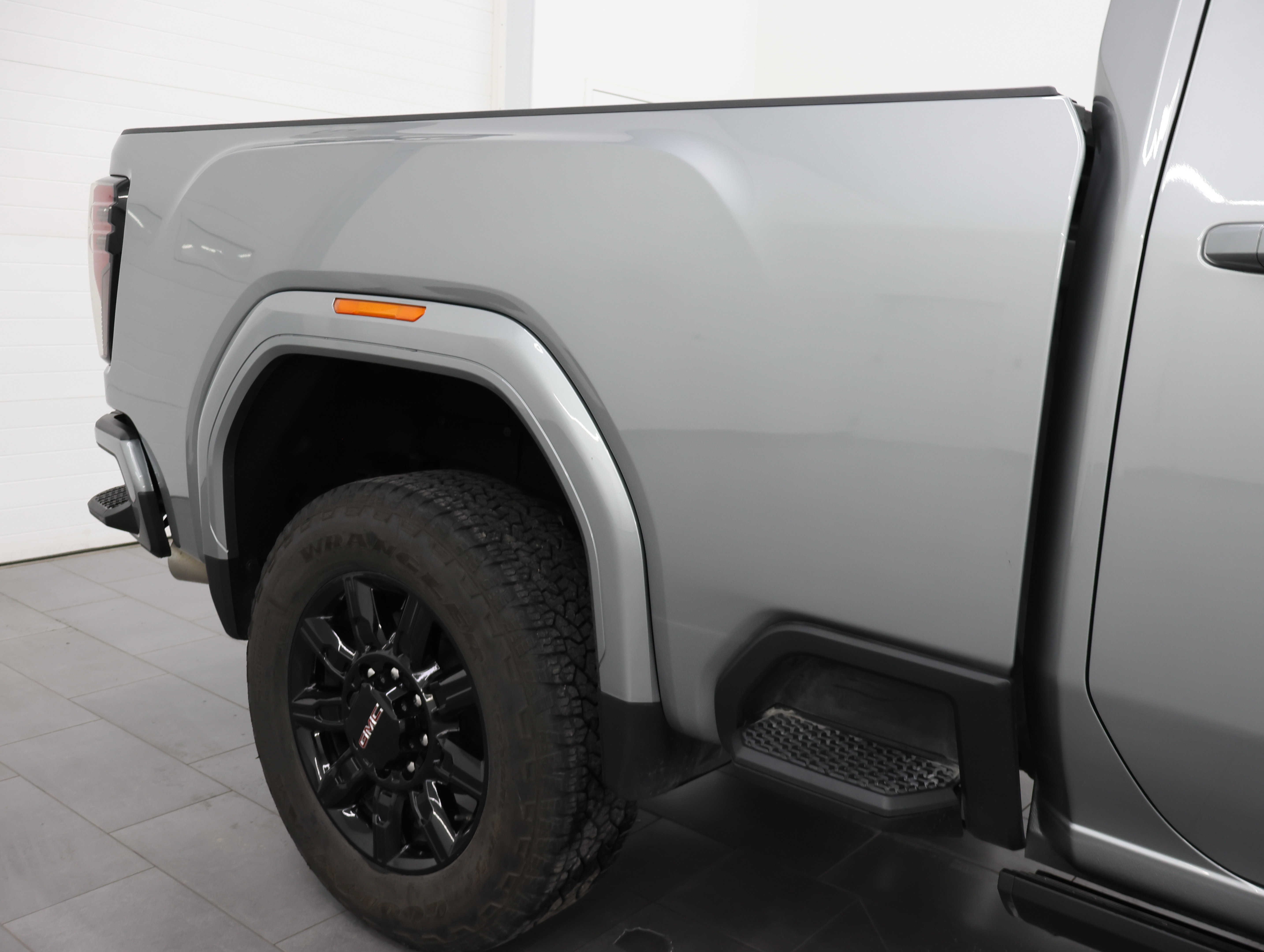 Used 2025 GMC Sierra 2500 AT4 w/ AT4 Premium Plus Package AWD/4WD image 31