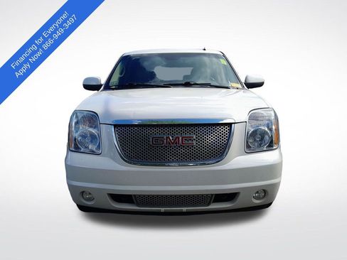 Used 2012 GMC Yukon Denali AWD/4WD image 2
