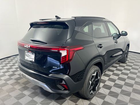 New 2026 Kia Seltos S image 3