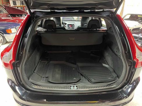 Used 2015 Volvo XC60 T5 Platinum AWD/4WD image 26