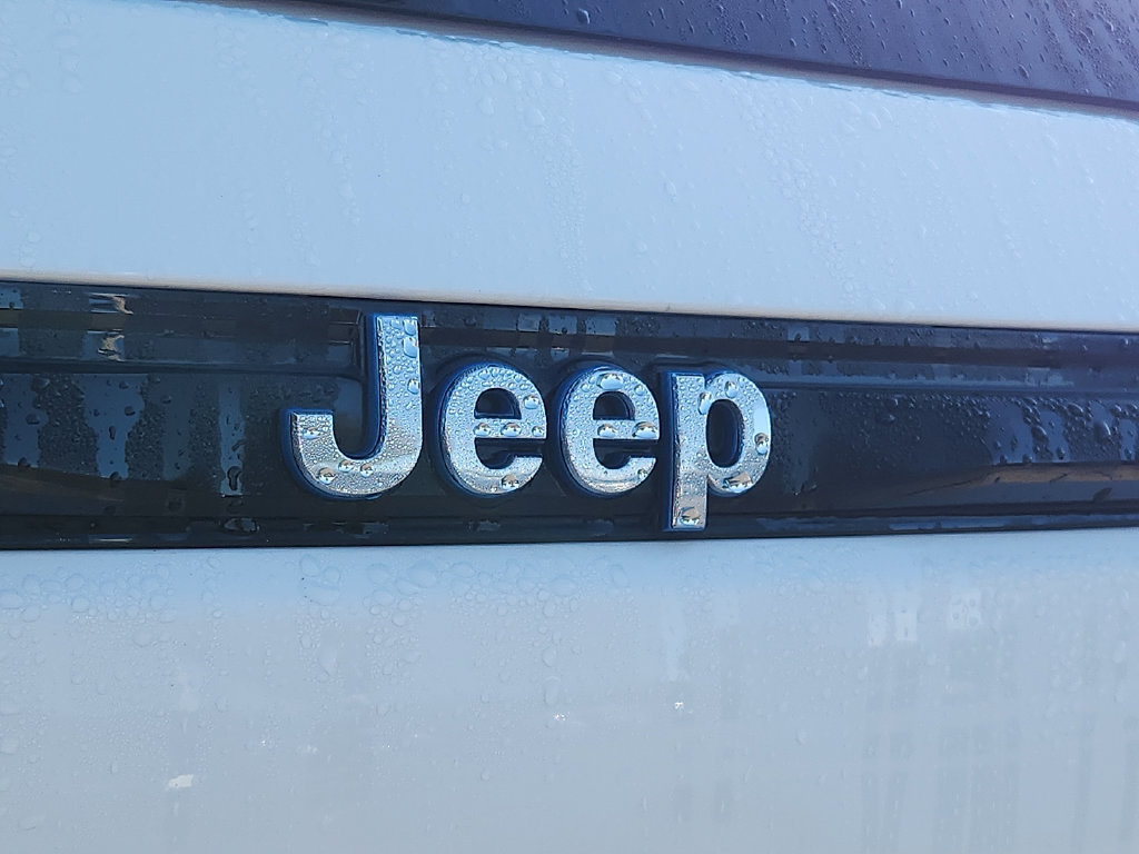 Used 2024 Jeep Grand Cherokee Limited 4xe w/ Luxury Tech Group II AWD/4WD image 35