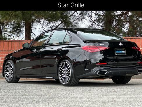 Used 2022 Mercedes-Benz C 300 Sedan image 9