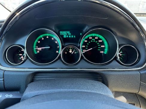 Used 2017 Buick Enclave Premium image 29