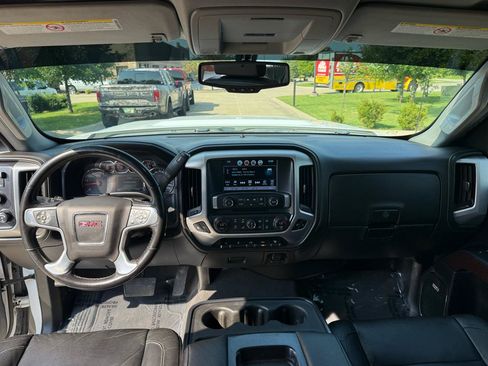 Used 2019 GMC Sierra 2500 SLT w/ Duramax Plus Package AWD/4WD image 13