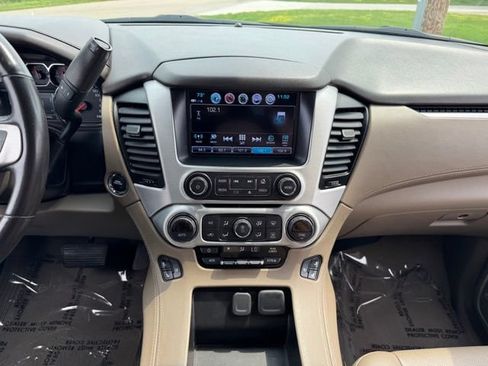 Used 2019 GMC Yukon XL SLT w/ Open Road Package AWD/4WD image 2