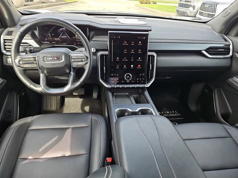 Used 2026 GMC Acadia Elevation w/ Elevation Premium Package AWD/4WD image 11