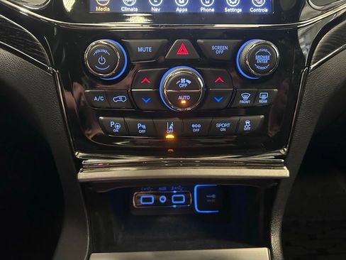 Used 2021 Jeep Grand Cherokee High Altitude image 16