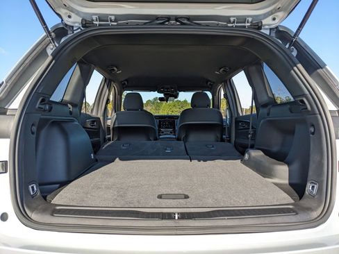 New 2025 Jeep Grand Cherokee Laredo image 37