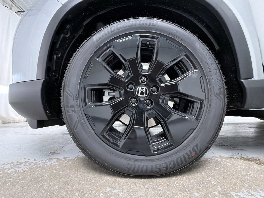 New 2026 Honda Pilot Black Edition image 14