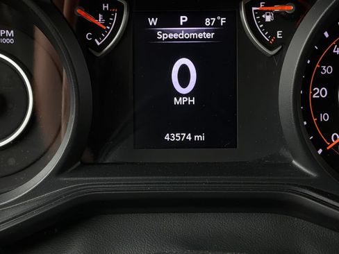 Used 2025 Jeep Wrangler Unlimited Sport AWD/4WD image 36