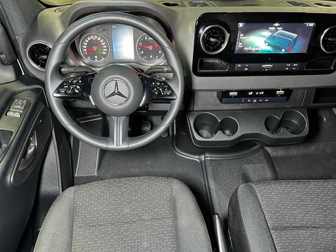 Used 2026 Mercedes-Benz Sprinter 2500 image 39