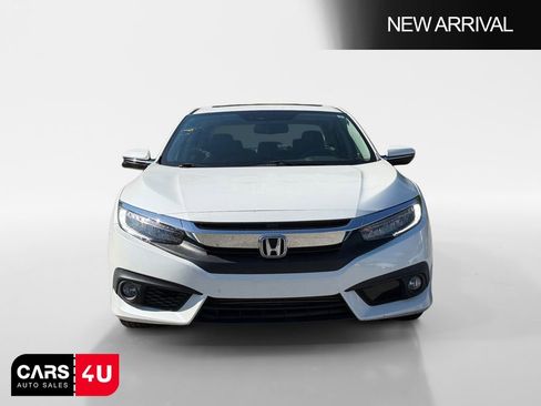 Used 2018 Honda Civic Touring image 2