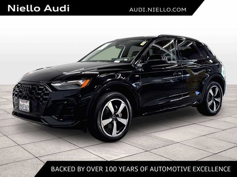 Used 2023 Audi Q5 2.0T Prestige w/ Prestige Package AWD/4WD image 1