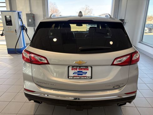 Used 2020 Chevrolet Equinox Premier image 4