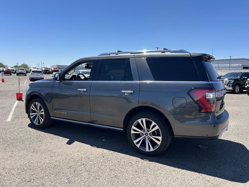 Used 2020 Ford Expedition Platinum RWD image 3