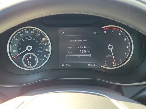 Used 2023 Genesis G70 2.0T RWD image 22