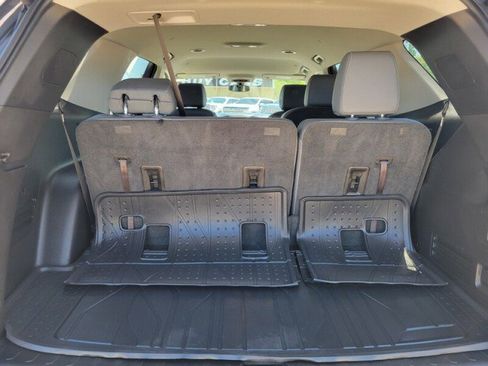 Used 2019 Chevrolet Traverse LT w/ LPO, Floor Liner Package FWD image 6