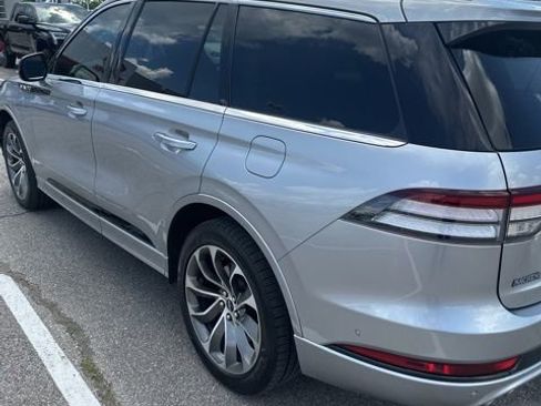 Used 2022 Lincoln Aviator Grand Touring w/ Equipment Group 301A AWD/4WD image 3