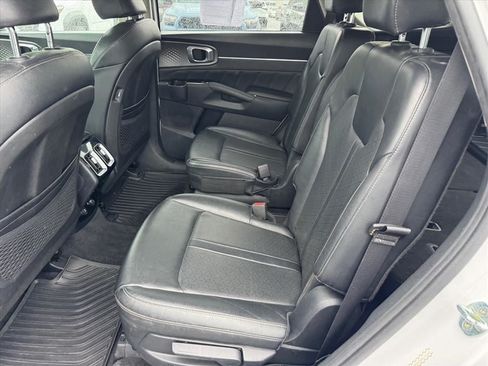 Used 2022 Kia Sorento SX AWD/4WD image 14