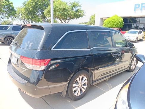 Used 2017 Honda Odyssey SE image 5