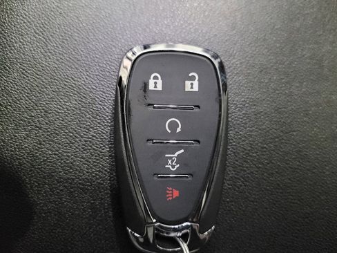 Used 2019 Chevrolet Equinox LT AWD/4WD image 32