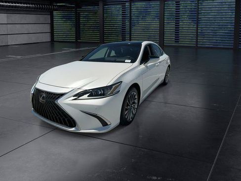 Certified 2024 Lexus ES 350 w/ Technology Package FWD image 4