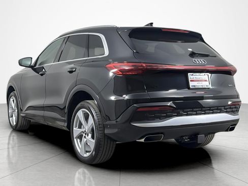 Used 2025 Audi Q5 Premium Plus w/ Premium Plus AWD/4WD image 3
