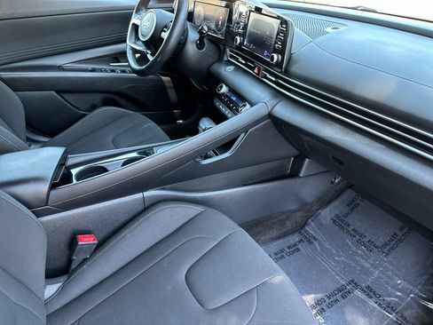 Used 2021 Hyundai Elantra SEL w/ Convenience Package FWD image 14
