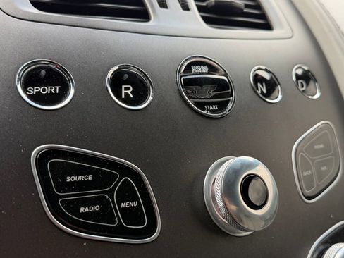 Used 2016 Aston Martin V8 Vantage GT image 24