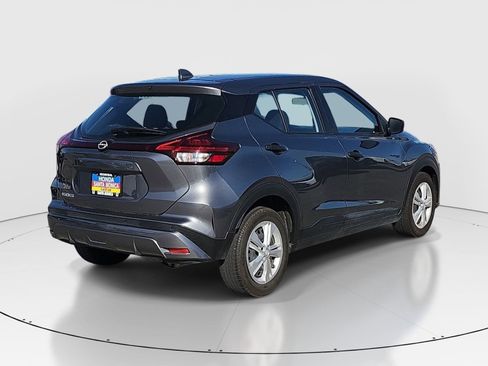 Used 2023 Nissan Kicks S FWD image 5