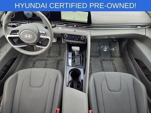 Used 2025 Hyundai Elantra SEL FWD image 26